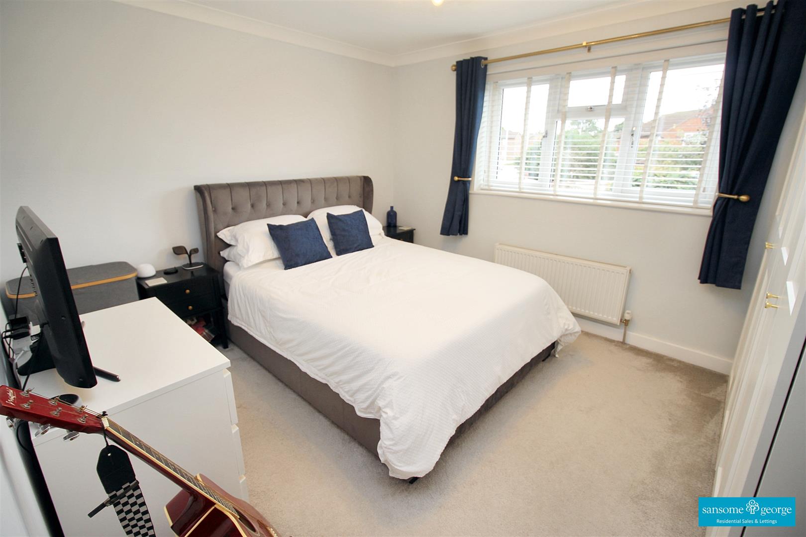 Warley Rise, Tilehurst, Reading